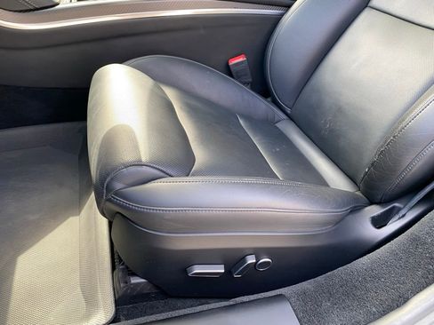 Used 2022 Tesla Model S Plaid image 20