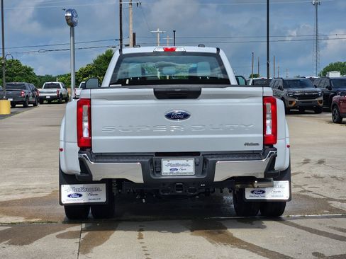 New 2026 Ford F350 XL w/ FX4 Off-Road Package AWD/4WD image 8