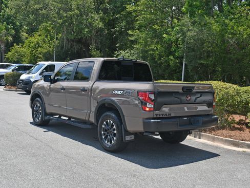 Used 2023 Nissan Titan PRO-4X w/ Pro-4x Convenience Package AWD/4WD image 3