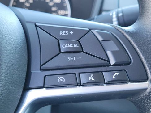 Used 2025 Nissan Altima 2.5 SV FWD image 21