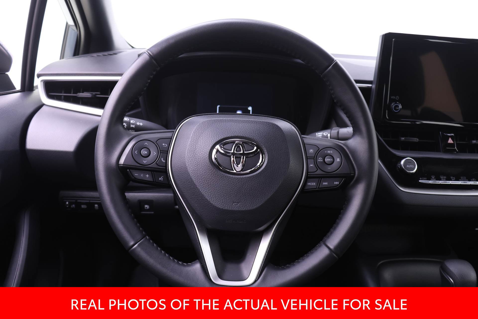 Certified 2026 Toyota Corolla SE FWD image 15