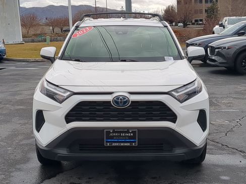 Used 2023 Toyota RAV4 XLE image 9