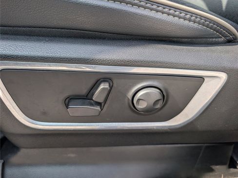Used 2022 RAM 1500 Laramie AWD/4WD image 20