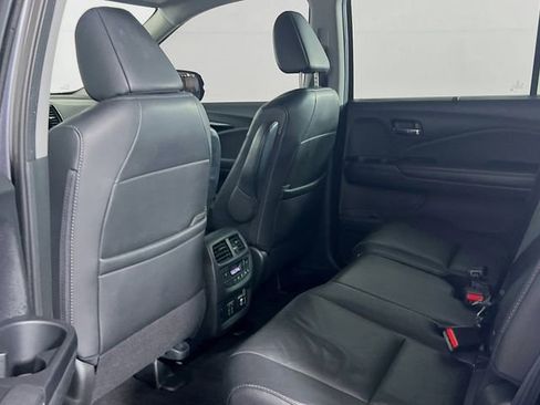 Used 2019 Honda Pilot Touring image 25