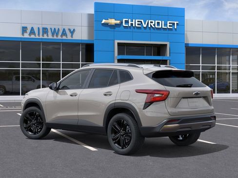 New 2026 Chevrolet Trax ACTIV FWD image 3