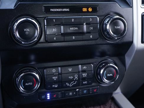 Used 2019 Ford F350 Lariat w/ Lariat Ultimate Package image 37