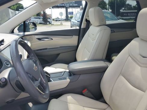 Certified 2019 Cadillac XT5 Luxury FWD image 17