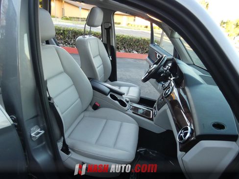 Used 2013 Mercedes-Benz GLK 350 4MATIC image 25