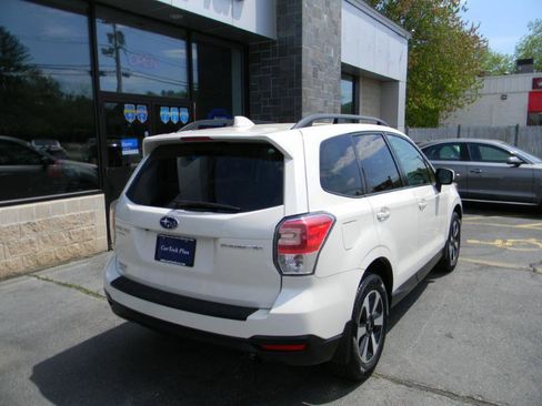 Used 2018 Subaru Forester 2.5i Premium w/ All-Weather Package AWD/4WD image 6