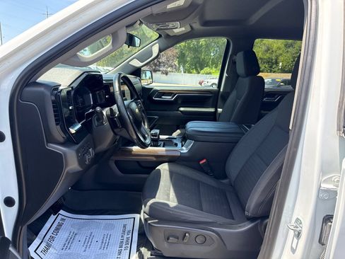 Used 2023 Chevrolet Silverado 1500 LT AWD/4WD image 9