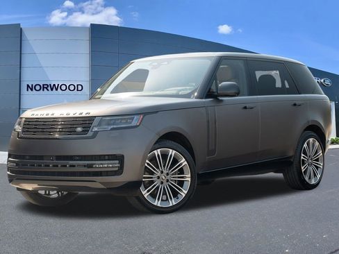Used 2025 Land Rover Range Rover Long Wheelbase SE AWD/4WD image 1
