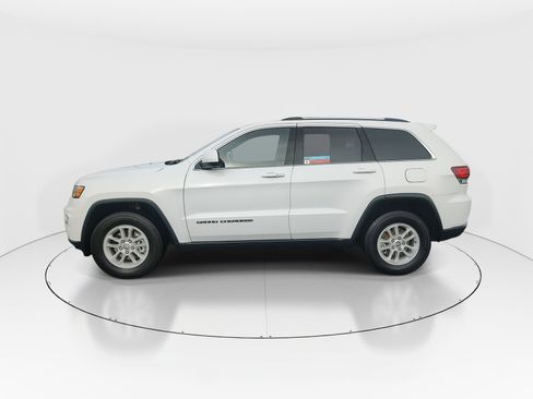 Used 2020 Jeep Grand Cherokee Laredo image 5