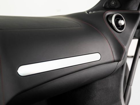 Used 2023 McLaren GT image 23