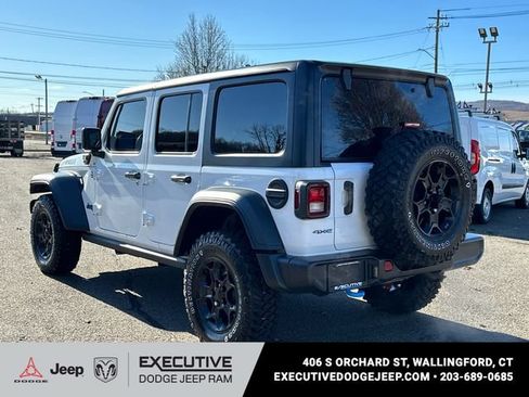 Used 2023 Jeep Wrangler Unlimited w/ Cold Weather Group AWD/4WD image 2