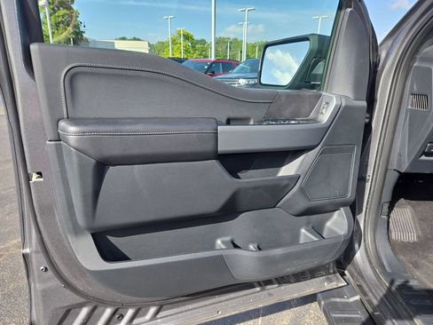 Used 2025 Ford F150 XLT w/ Equipment Group 302A MID AWD/4WD image 17