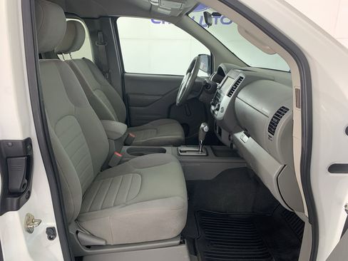 Used 2019 Nissan Frontier S RWD image 32