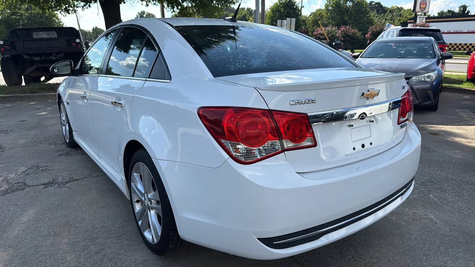 Used 2014 Chevrolet Cruze LTZ w/ RS Package FWD image 3