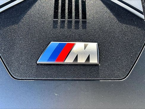 Certified 2025 BMW X6 M60i w/ Dynamic Handling Package image 33