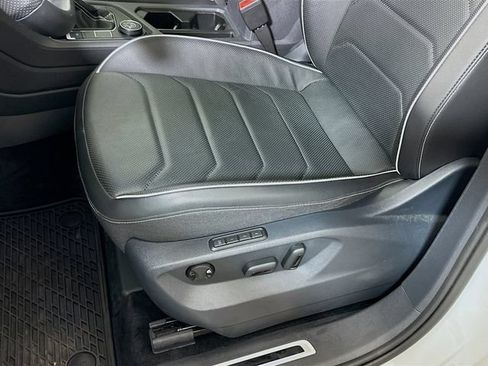 Used 2024 Volkswagen Tiguan SEL R-Line AWD/4WD image 24