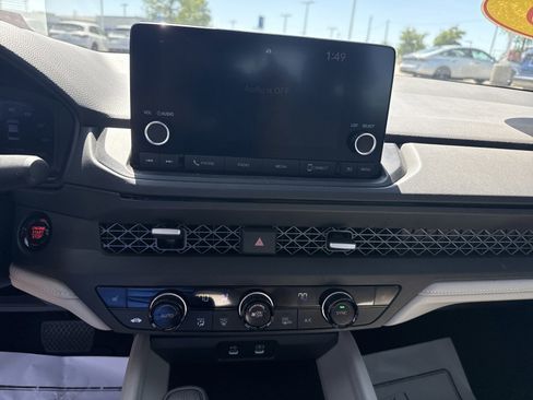 Used 2025 Honda Accord SE image 21