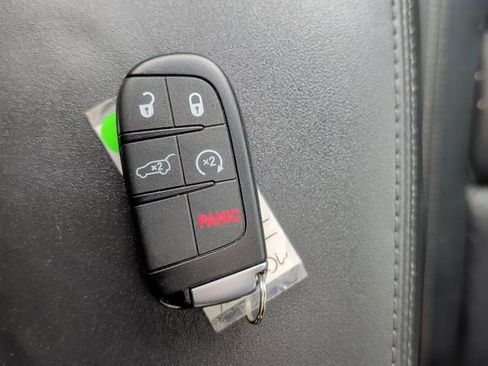 Used 2017 Jeep Grand Cherokee Limited AWD/4WD image 28