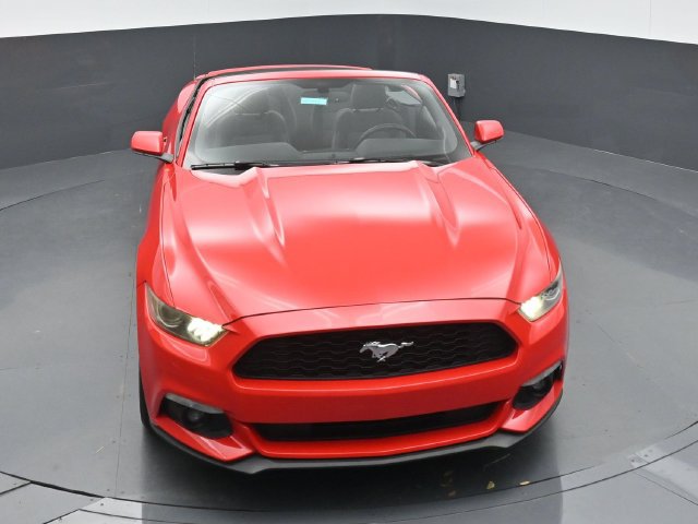 Used 2017 Ford Mustang Convertible w/ Equipment Group 051A RWD image 33