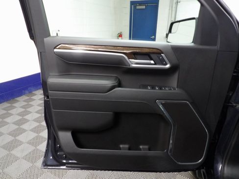 Used 2025 GMC Sierra 1500 Elevation image 54