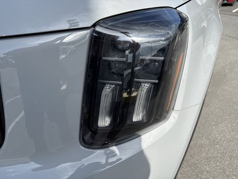 Used 2024 Kia Telluride SX Prestige X-Line image 10