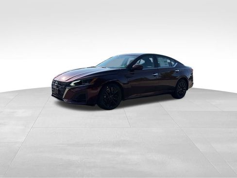 New 2025 Nissan Altima 2.5 SV w/ SV Special Edition Package image 9