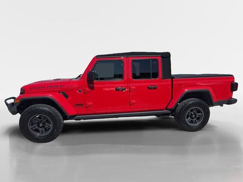 Used 2022 Jeep Gladiator Sport AWD/4WD image 2