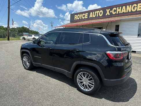 Used 2019 Jeep Compass Latitude image 5