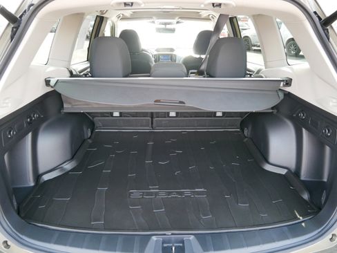 Used 2024 Subaru Forester Premium image 18