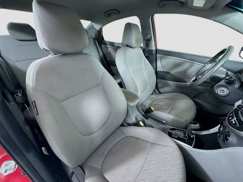 Used 2014 Hyundai Accent GLS w/ Option Group 2 image 26