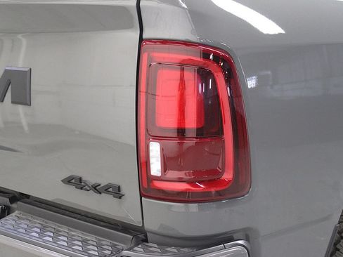 New 2026 RAM 2500 Big Horn AWD/4WD image 45