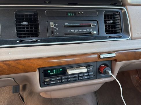 Used 1994 Mercury Grand Marquis GS image 9