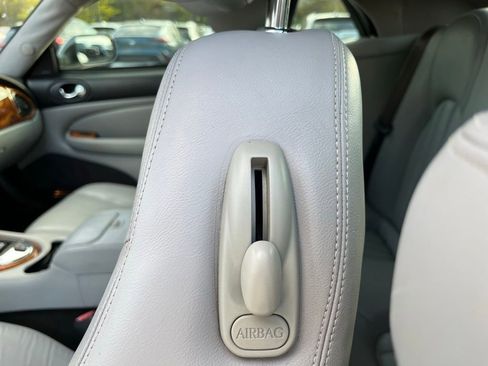 Used 2004 Jaguar XK8 Convertible RWD image 28