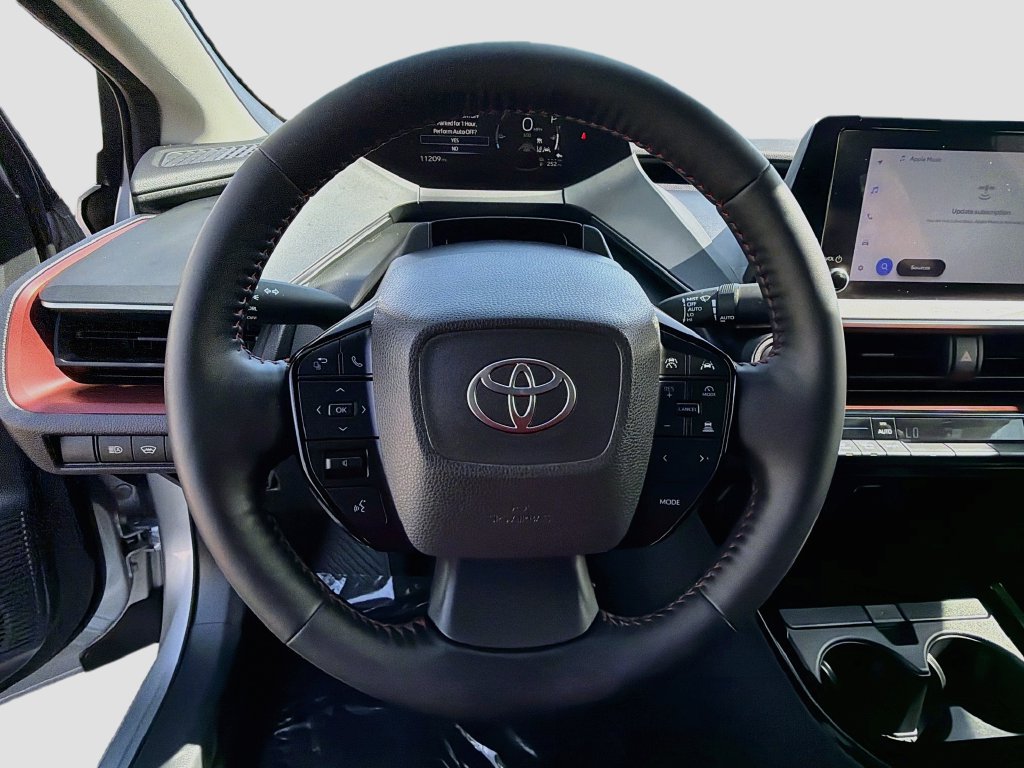 Used 2024 Toyota Prius Prime FWD image 10