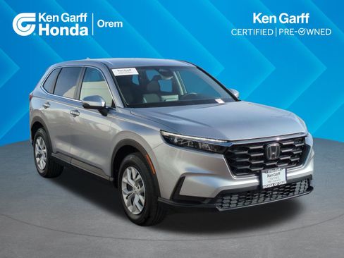 Used 2025 Honda CR-V LX image 1