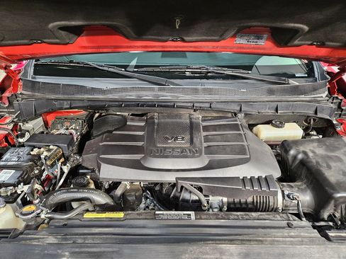 Used 2021 Nissan Titan PRO-4X w/ Pro-4x Convenience Package AWD/4WD image 19