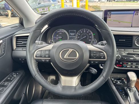 Used 2019 Lexus RX 450h AWD image 37