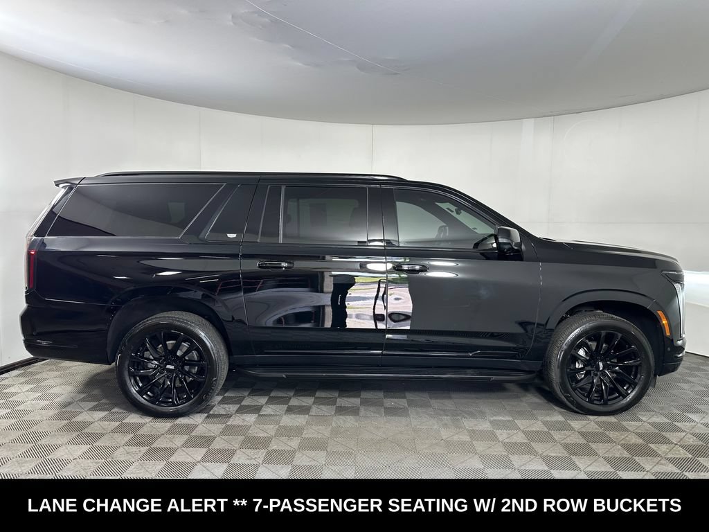 Used 2025 Cadillac Escalade ESV Sport AWD/4WD image 6