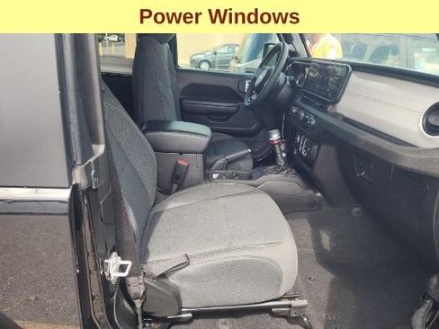 Used 2024 Jeep Wrangler Sport AWD/4WD image 10
