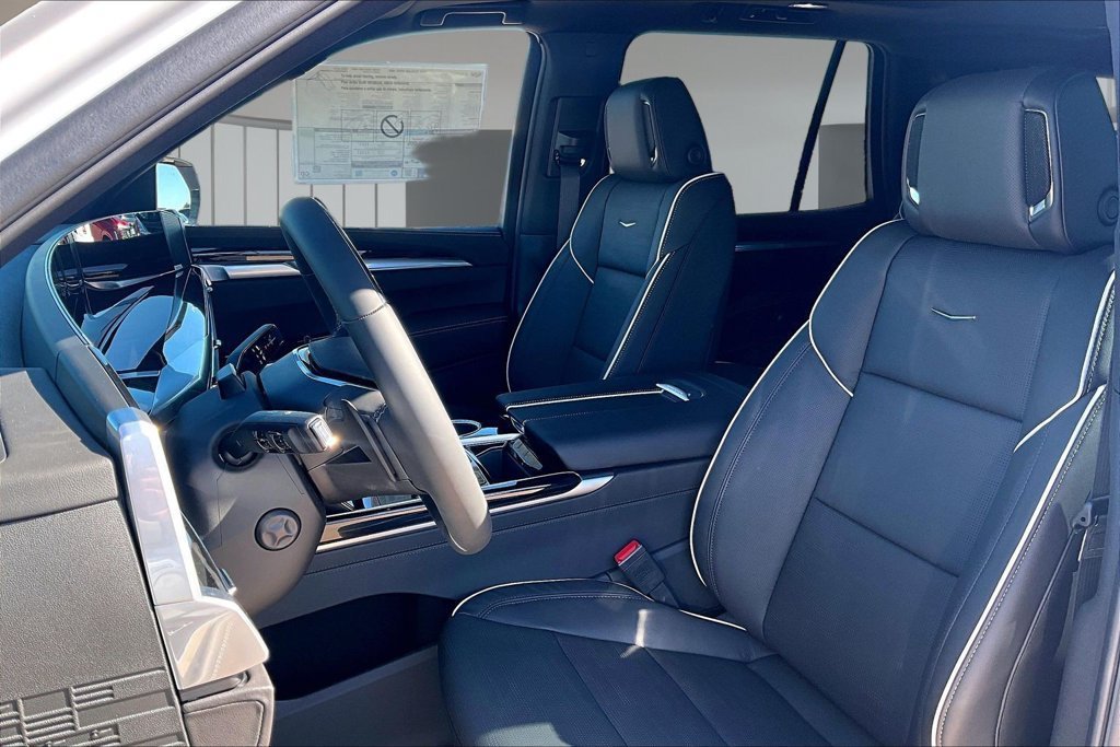 New 2026 Cadillac Escalade Sport w/ Touring Package AWD/4WD image 9