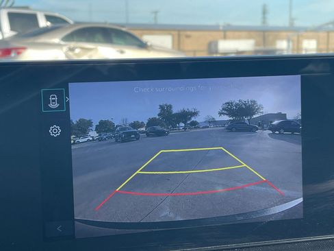 Used 2025 Kia K4 LXS image 25