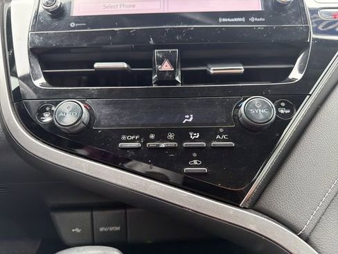Used 2022 Toyota Camry XSE FWD image 29