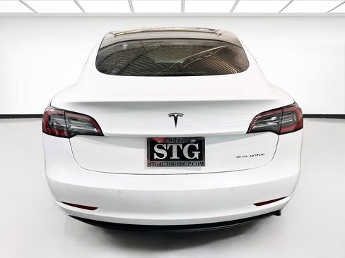 Used 2022 Tesla Model 3 Long Range AWD/4WD image 5