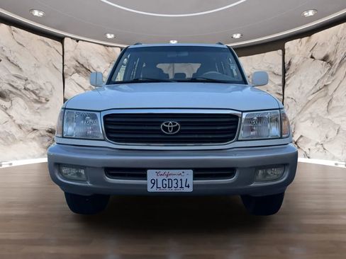 Used 2000 Toyota Land Cruiser AWD/4WD image 2