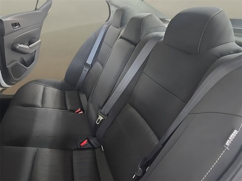 Used 2024 Nissan Altima 2.5 SV image 15