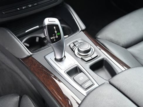 Used 2013 BMW X6 xDrive50i image 32