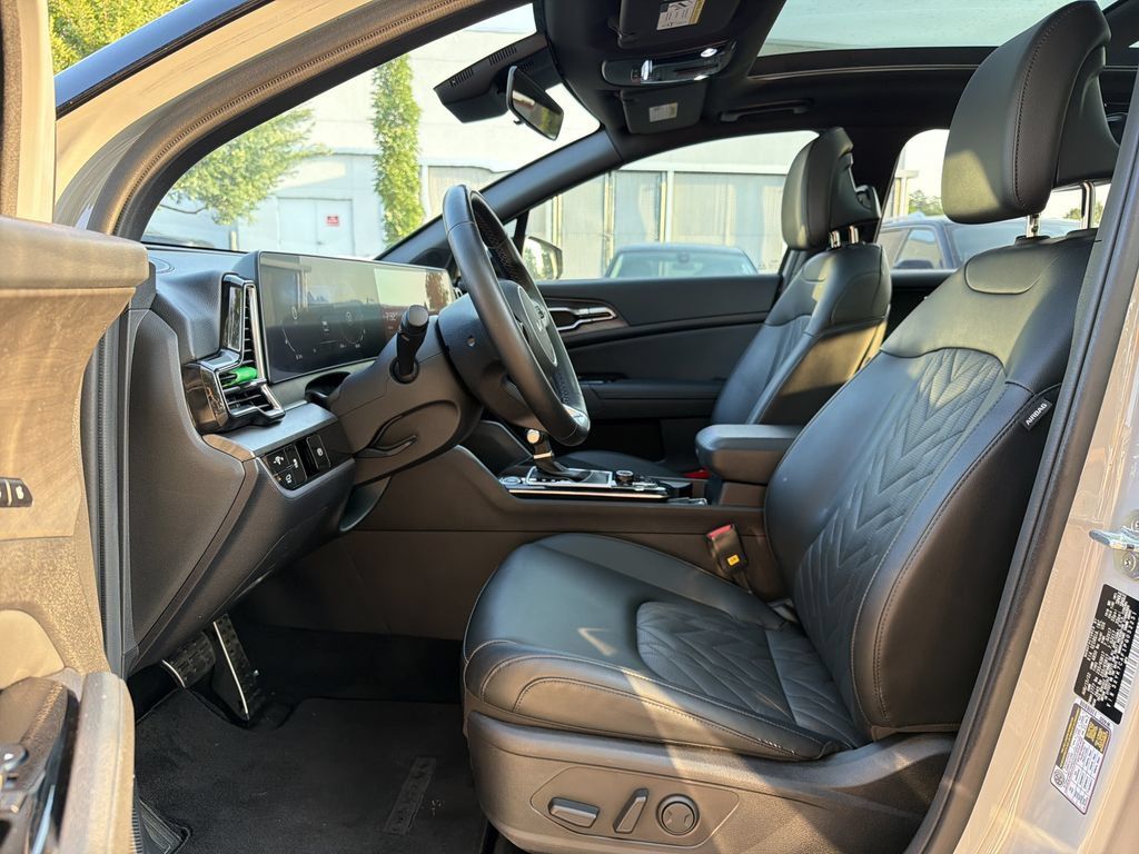 Used 2023 Kia Sportage X-Pro AWD/4WD image 11